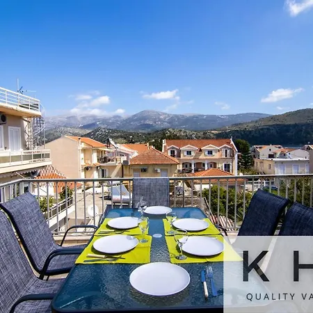 Terraced Maisonette In Argostoli! Apartament